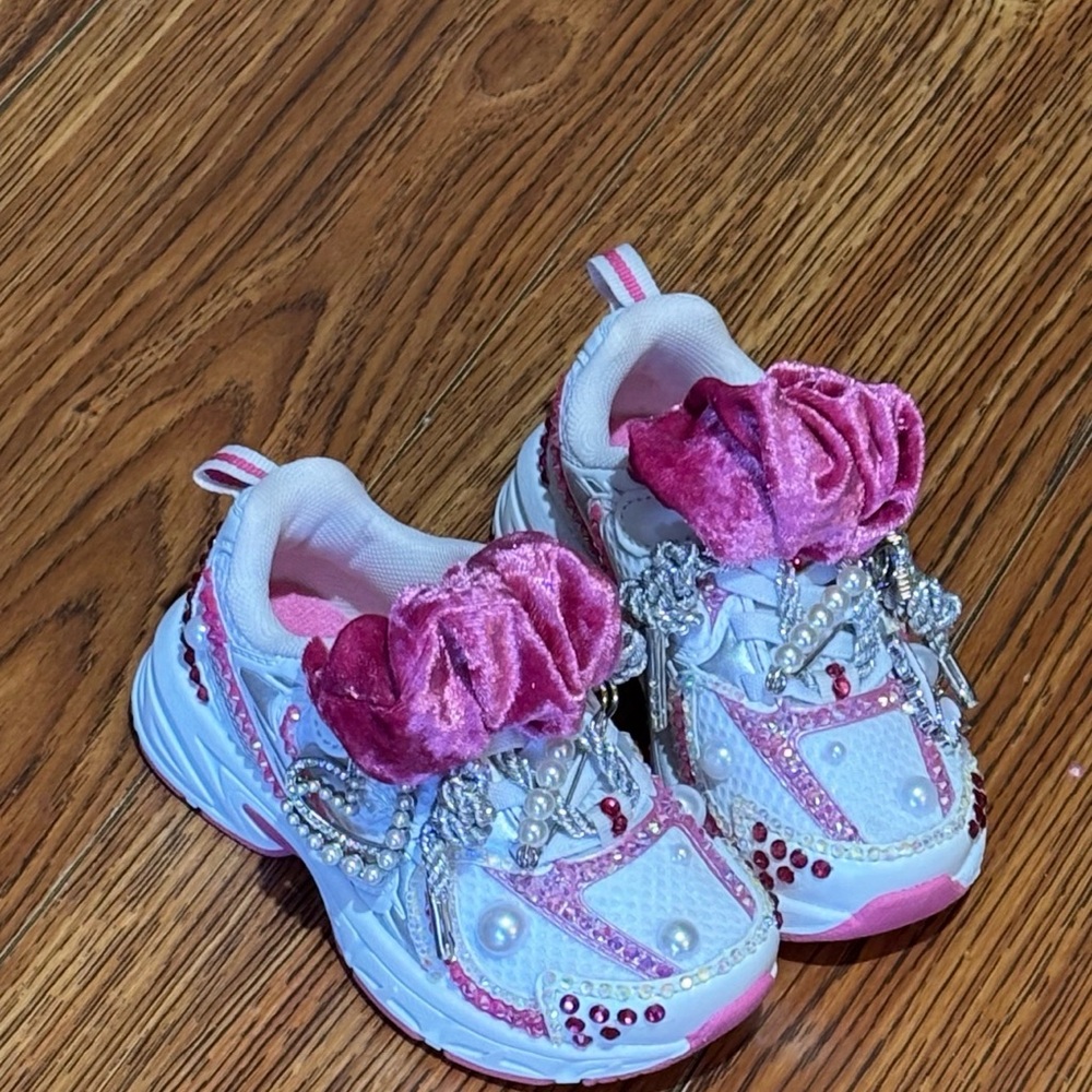 These are perfect for:
	•	Birthday outfits Fashion-forward kids Sneaker lovers